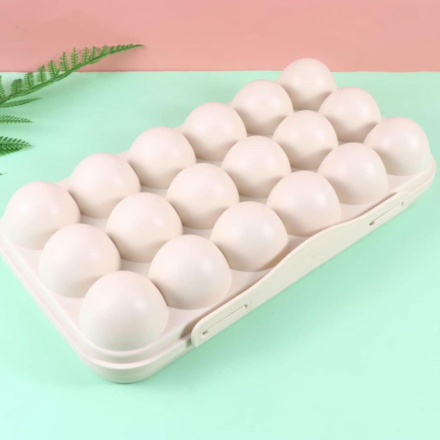 18 Grid Egg Holder With Buckle